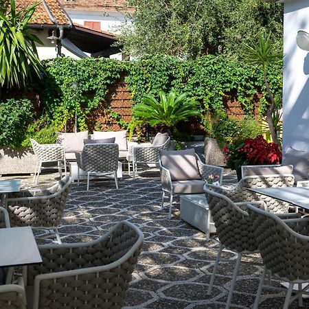 Hotel Helios Diano Marina Exteriér fotografie